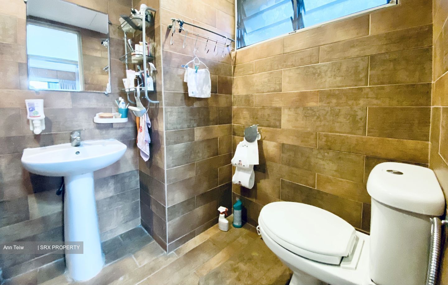 Pine Grove (D21), Condominium For Sale 97965341